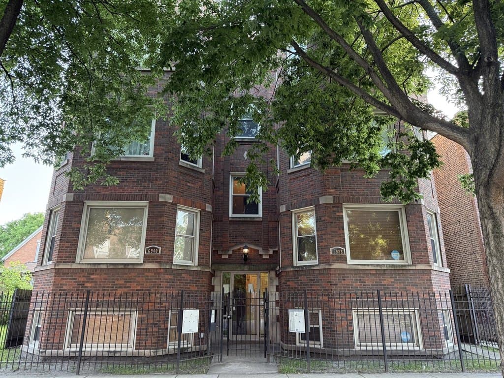 6938 S Dorchester Ave Unit 2