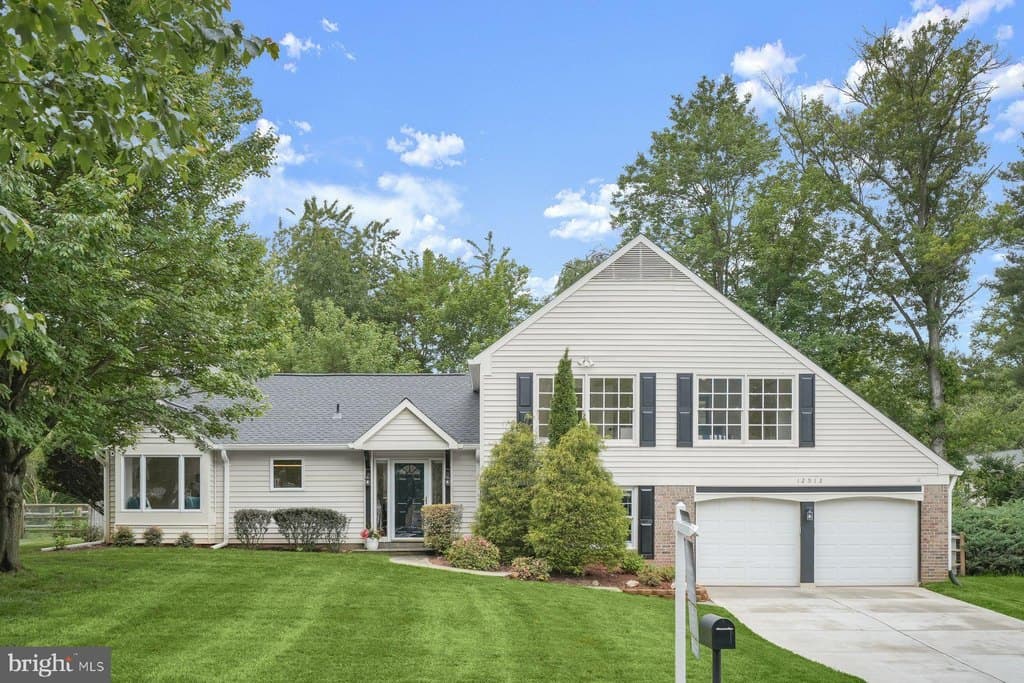 12912 Stallion Ct
