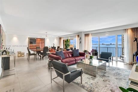 1800 NE 114th St Apt 1007