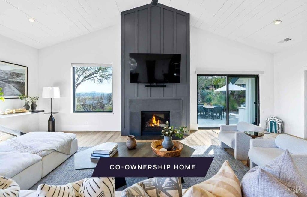 6165 W Dry Creek Rd, Healdsburg