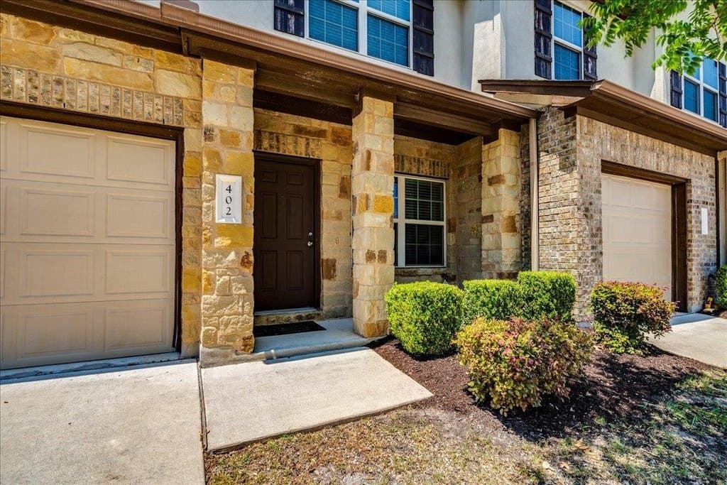 1701 S Bell Blvd Apt 402, Cedar Park