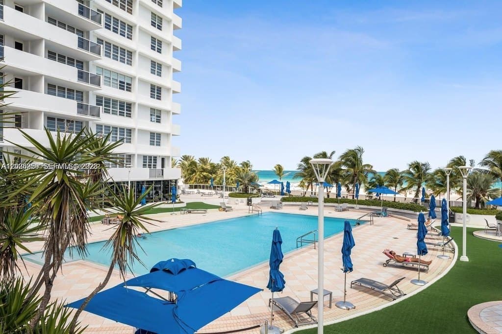 100 Lincoln Rd Unit 720, Miami Beach