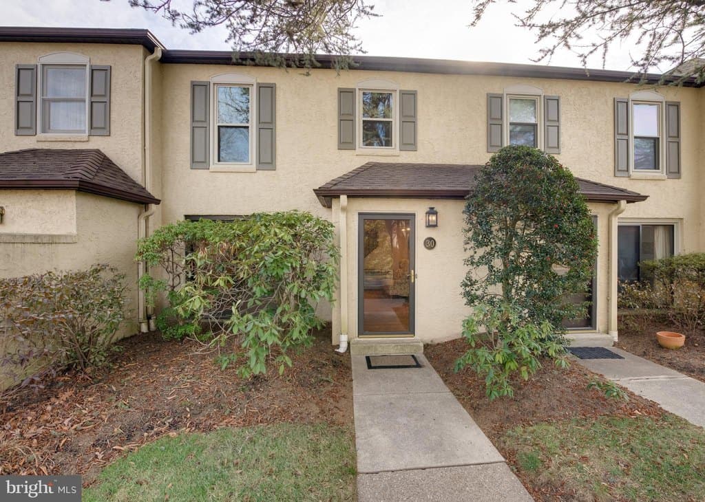 30 Park Ave, Bryn Mawr