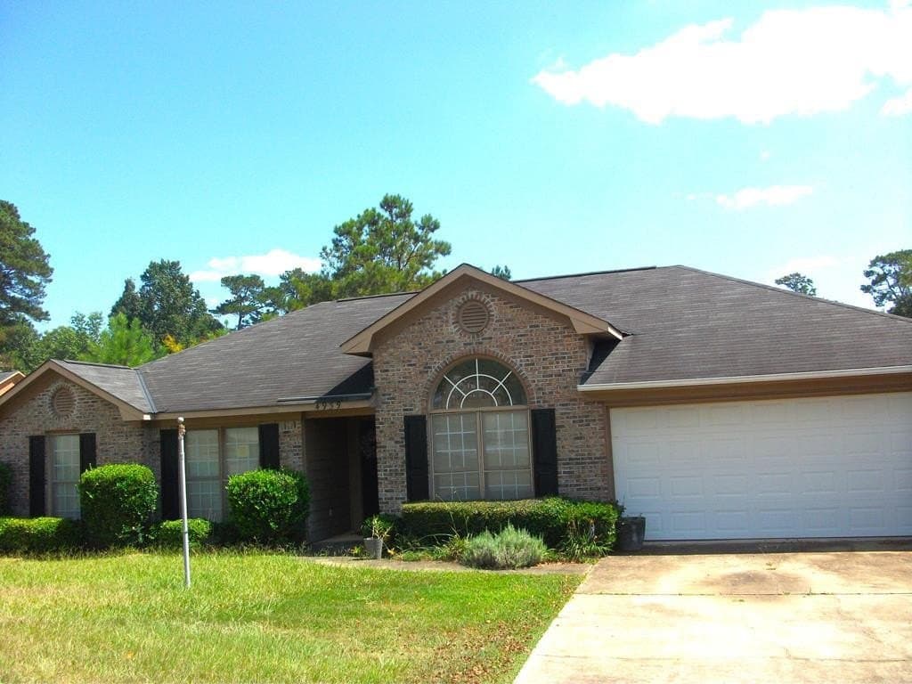 4939 SE Aaron Dr, Columbus