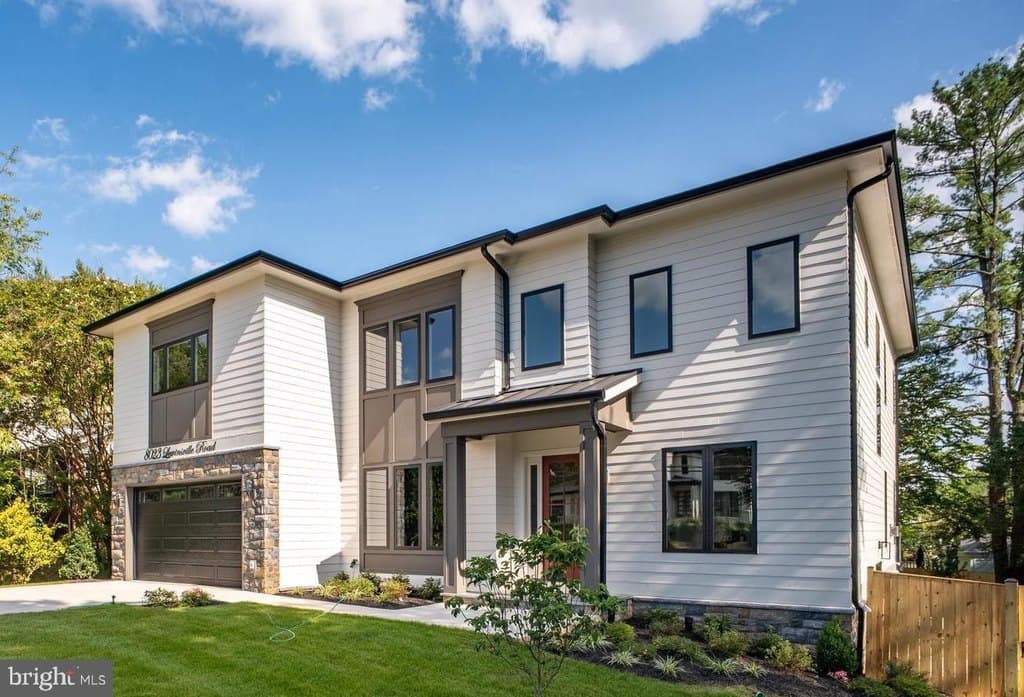 8023 Lewinsville Rd, McLean