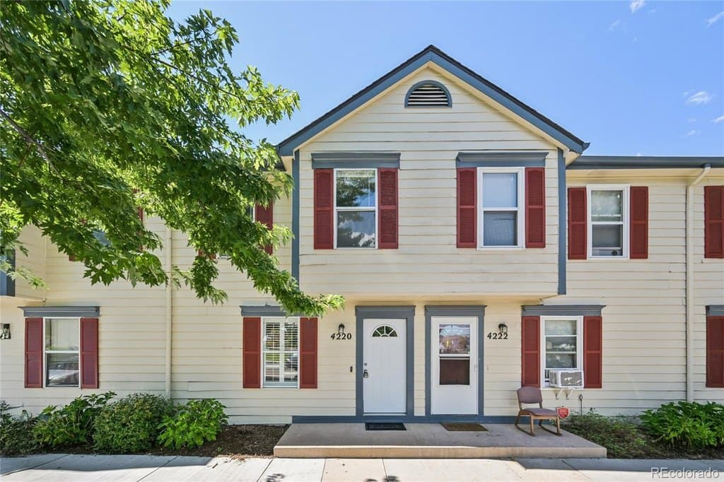 4220 Hunting Meadows Cir