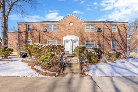 251-75 61st Ave Unit 2-702