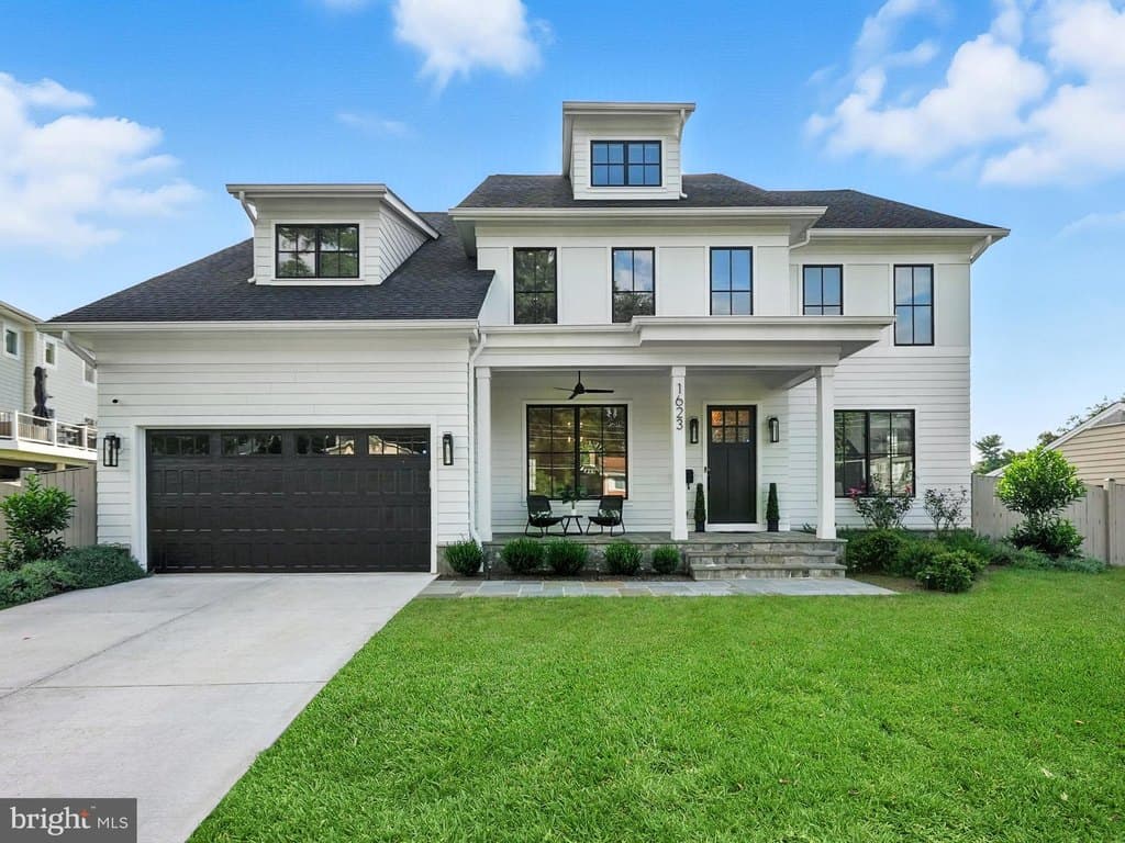 1623 Dempsey St, McLean