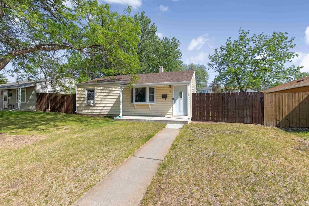 8 Saint Andrew St, Rapid City