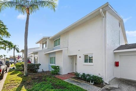 1640 Cape Hope Ave NE Unit 4