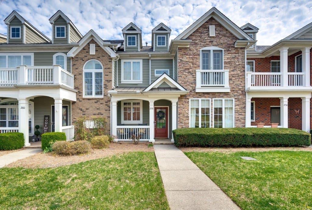 258 Pennystone Cir, Franklin