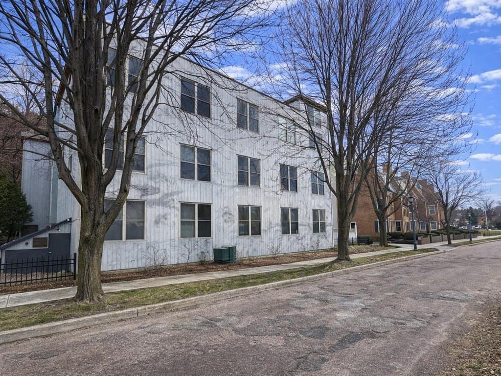 216 Lake St Apt 303, Burlington