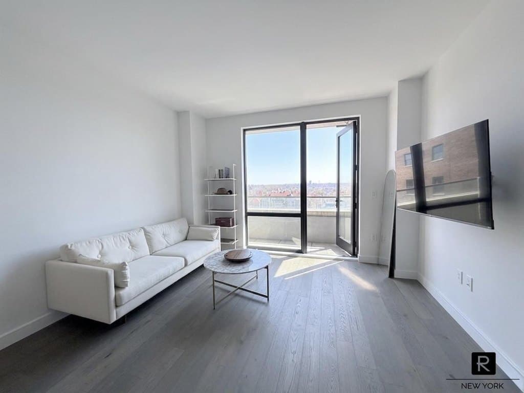 107-06 Queens Blvd Unit 9E, Queens