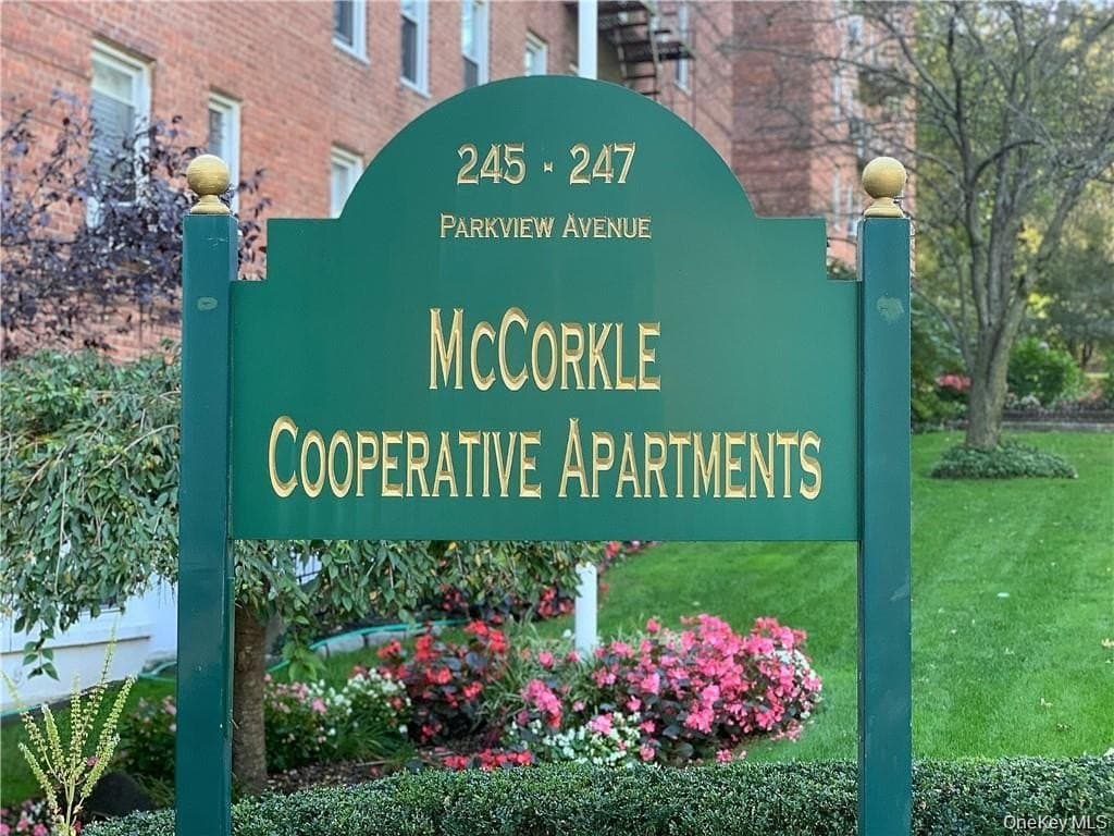 245 Parkview Ave Apt 6H, Bronxville