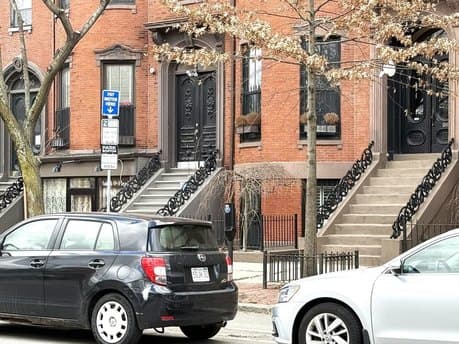 692 Tremont St Apt 6