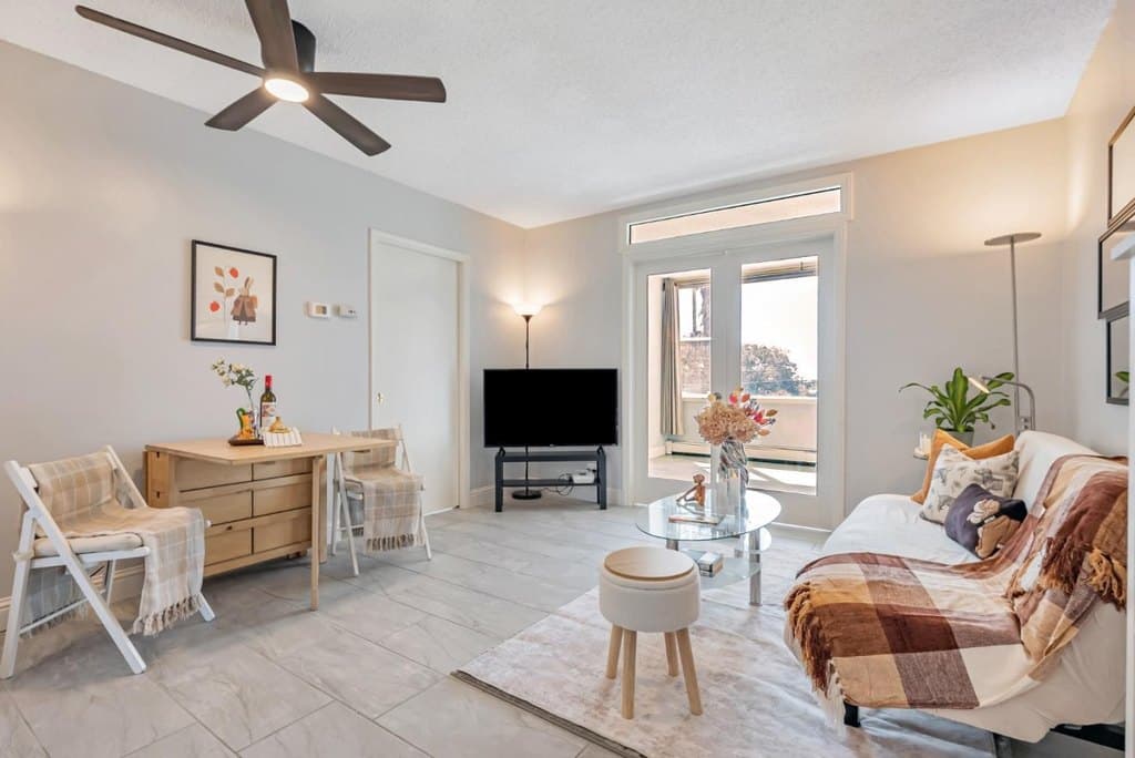 2601 College Ave Apt 208, Berkeley