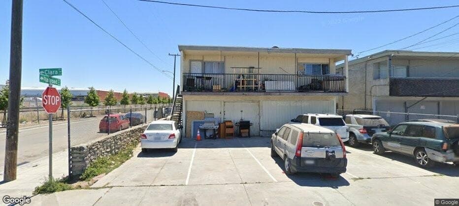 748 Clara St, Oakland