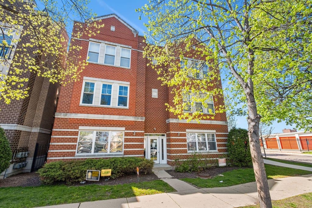 2204 N Natchez Ave Apt 1N