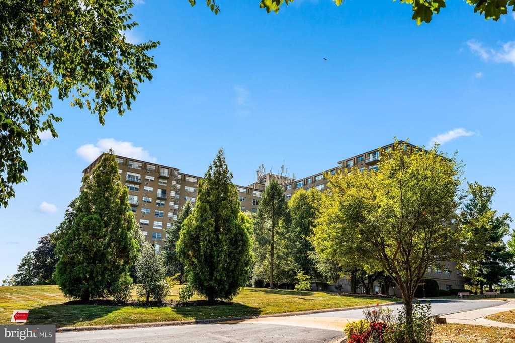 1030 E Lancaster Ave Apt 622, Bryn Mawr