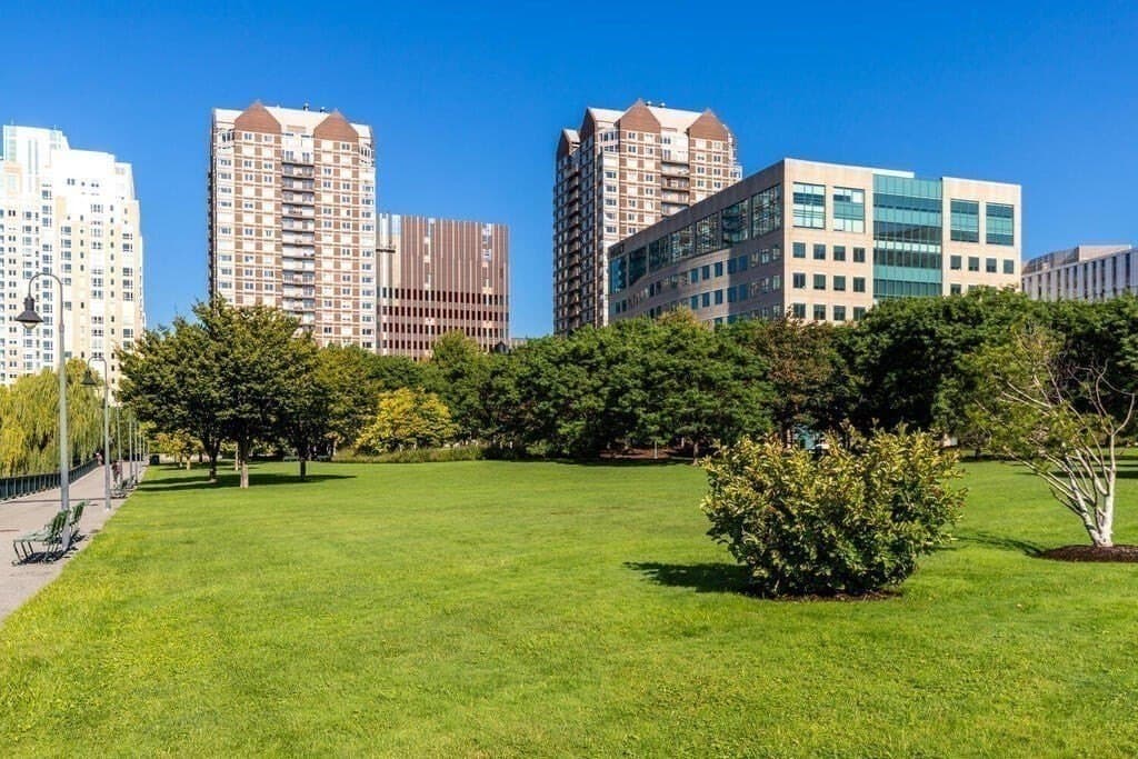 8 Museum Way Apt 1103, Cambridge