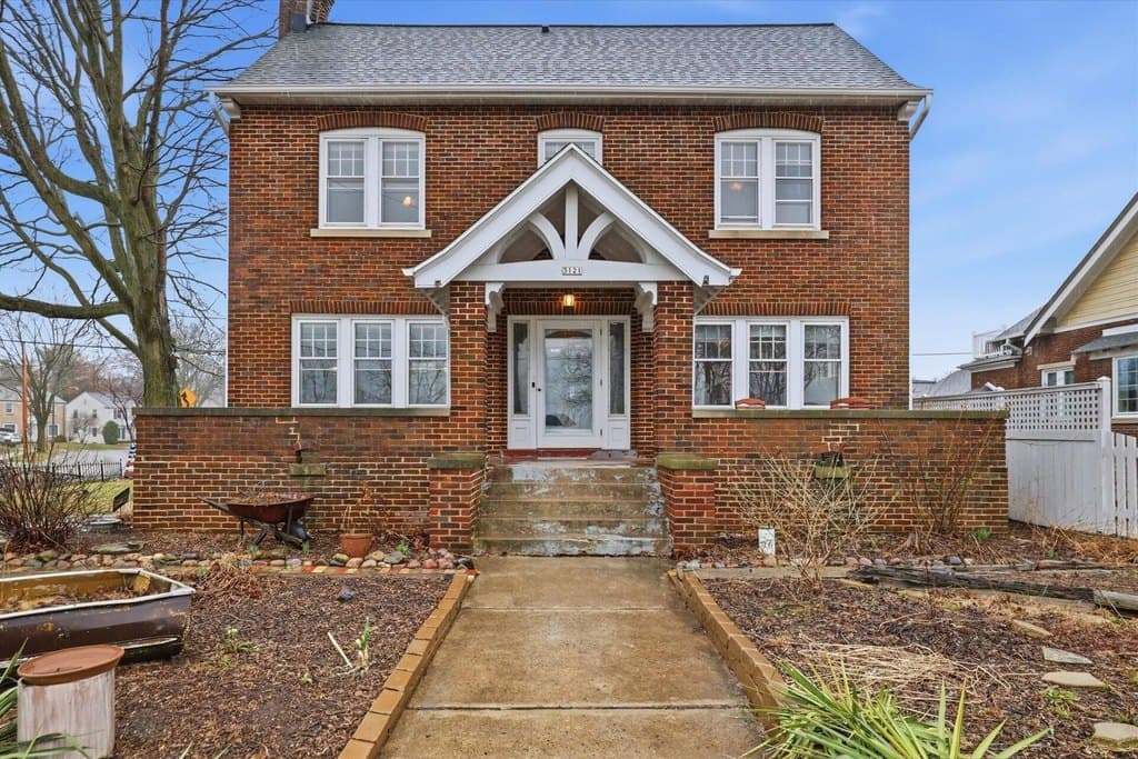 3121 S Superior St, Milwaukee