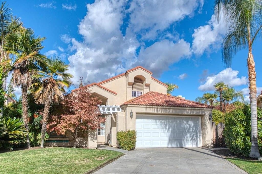 645 E Champlain Dr Apt 123, Fresno