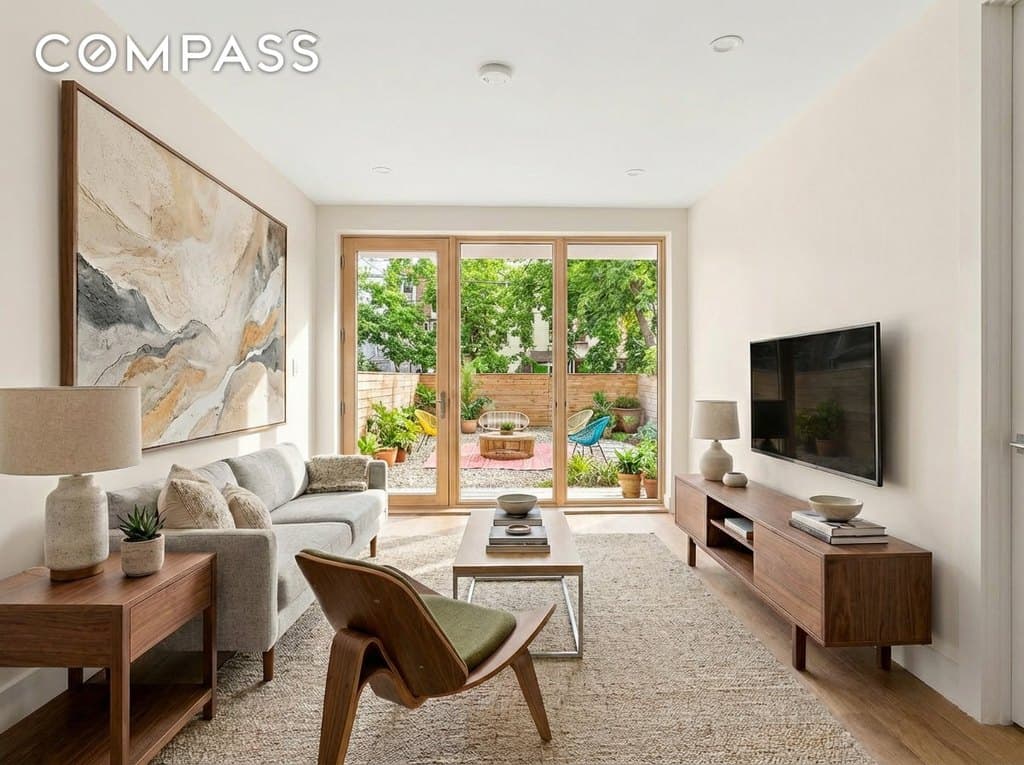 674 Hancock St Unit 1R, Brooklyn