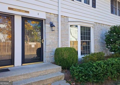 136 Peachtree Memorial Dr NW Apt PA4