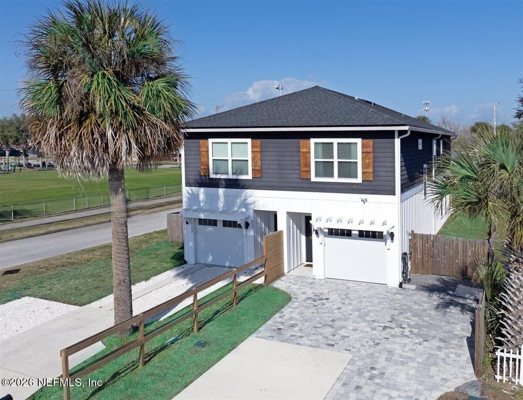 635 5th Ave S, Jacksonville Beach