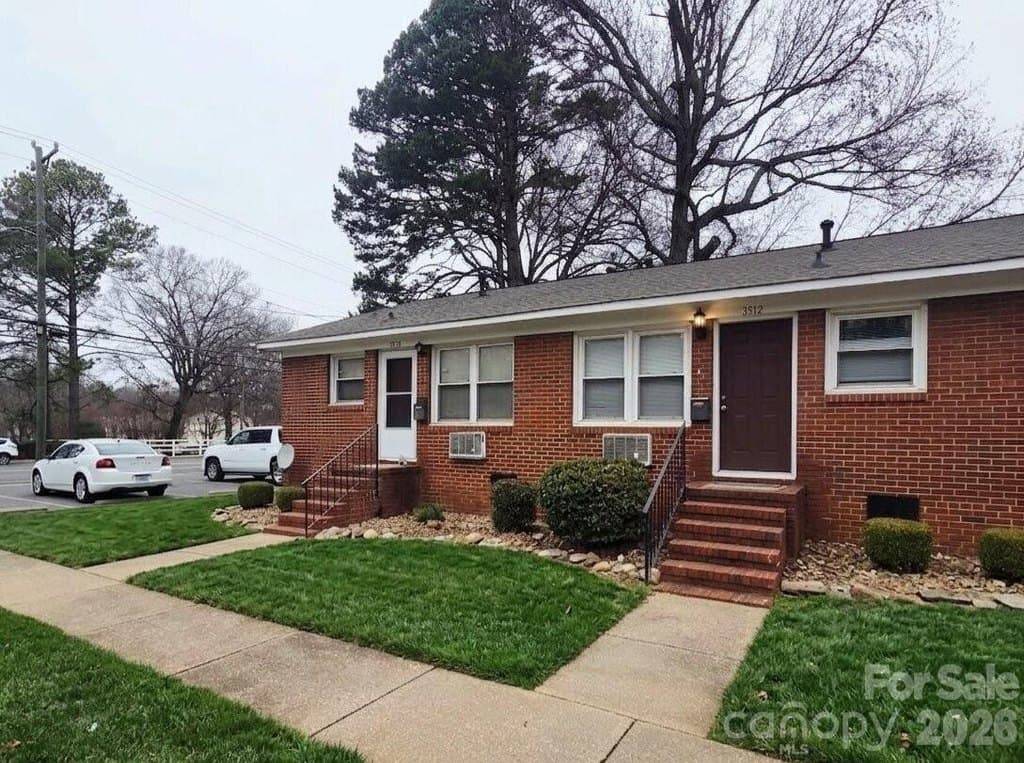 3500 N Sharon Amity Rd, Charlotte