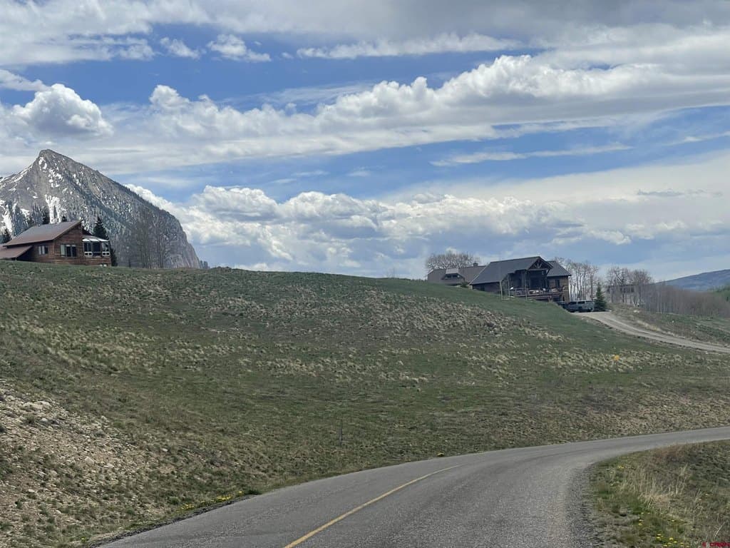 116 Meadow Dr, Crested Butte