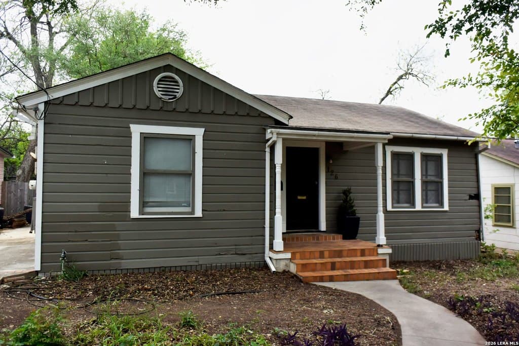 126 College Blvd, Alamo Heights