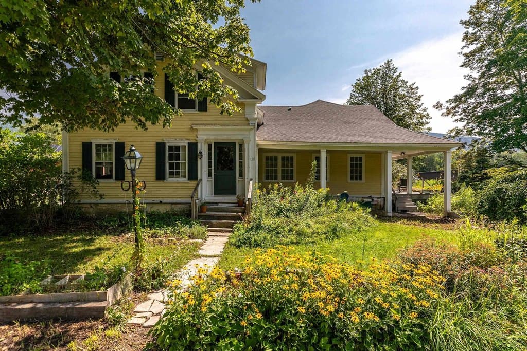 120 Village St, Dorset