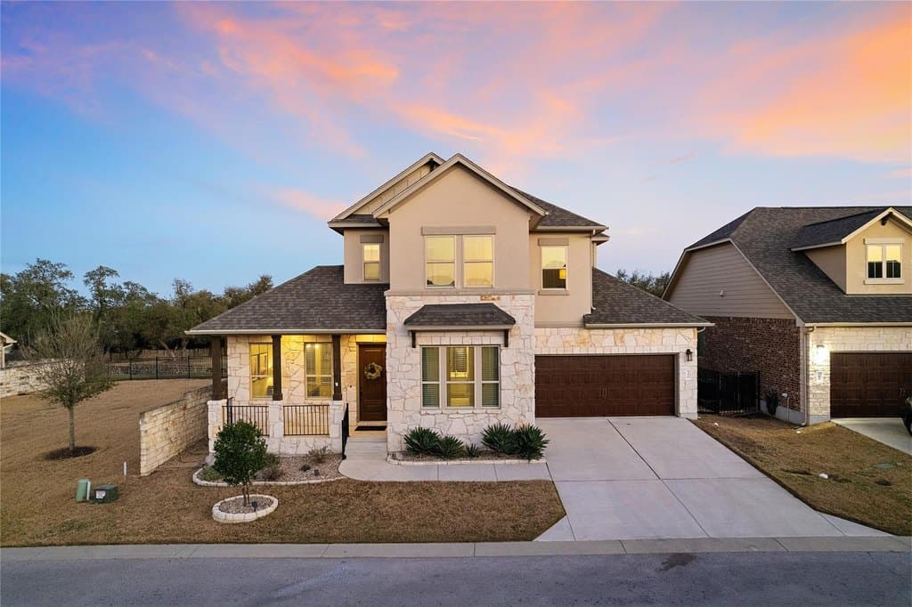 156 Village Oak Dr, Austin