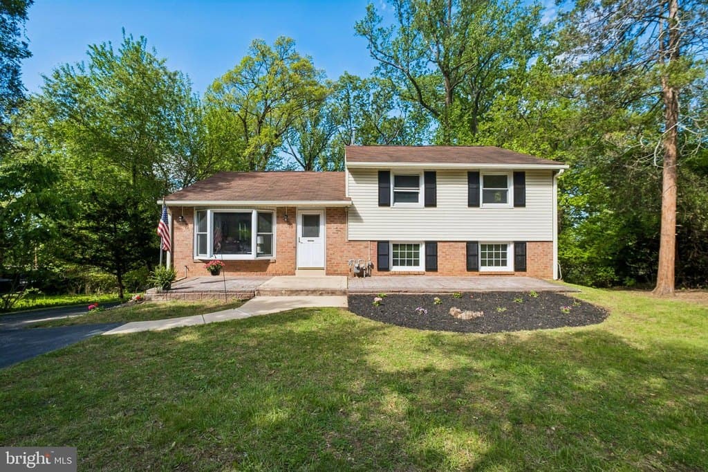 615 Mallard Rd, Wayne