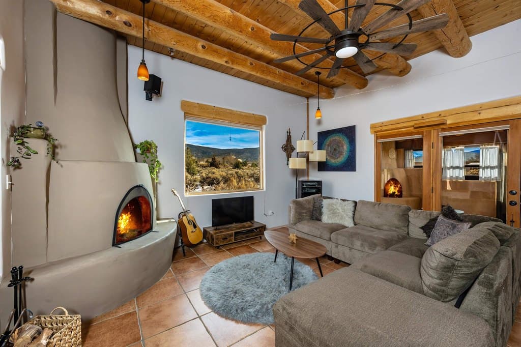 1378 Bries Way, Taos