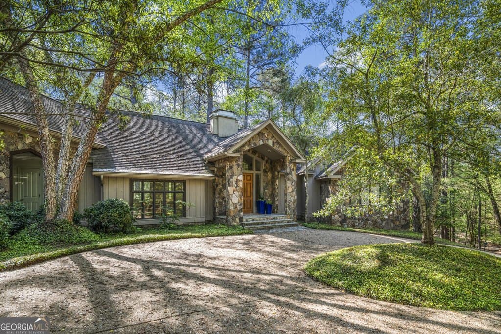 4 Mountain Ridge Ct, Columbus