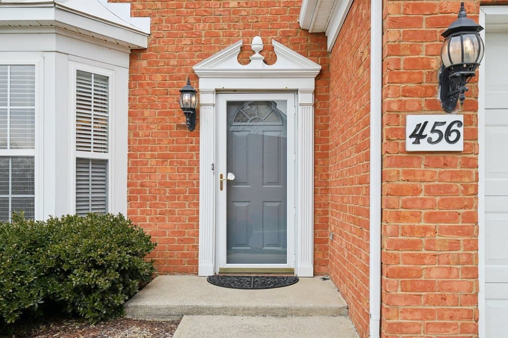 456 Old Towne Dr, Brentwood