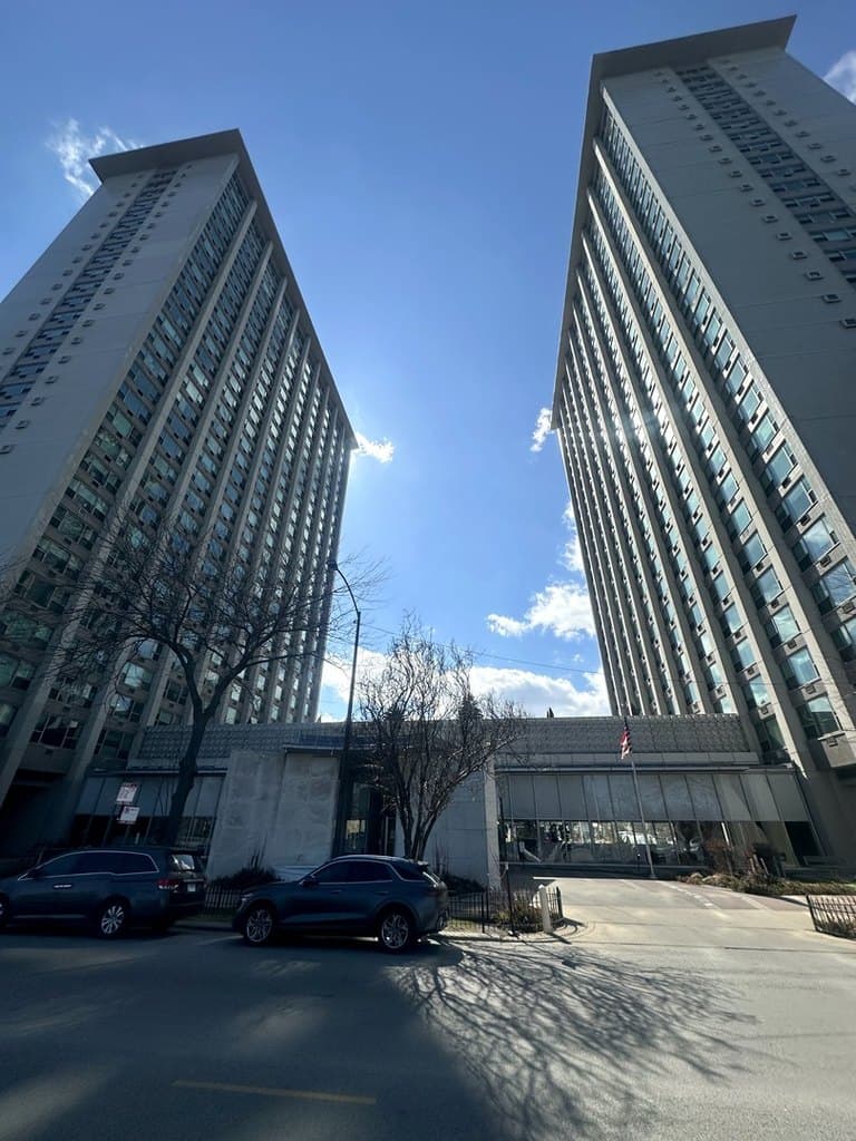 3600 N Lake Shore Dr Apt 1624