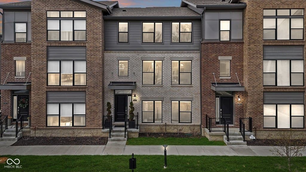 11571 Huffington St, Carmel