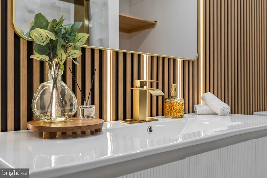 1623 Mohican St, Philadelphia