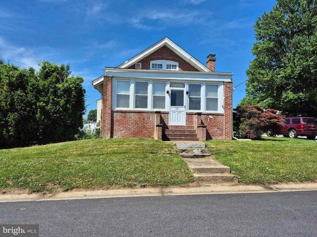 201 W Summit Ave, Wilmington