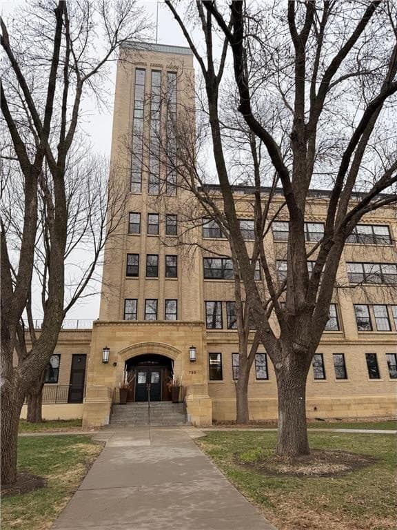 730 Stinson Blvd Unit 221, Minneapolis