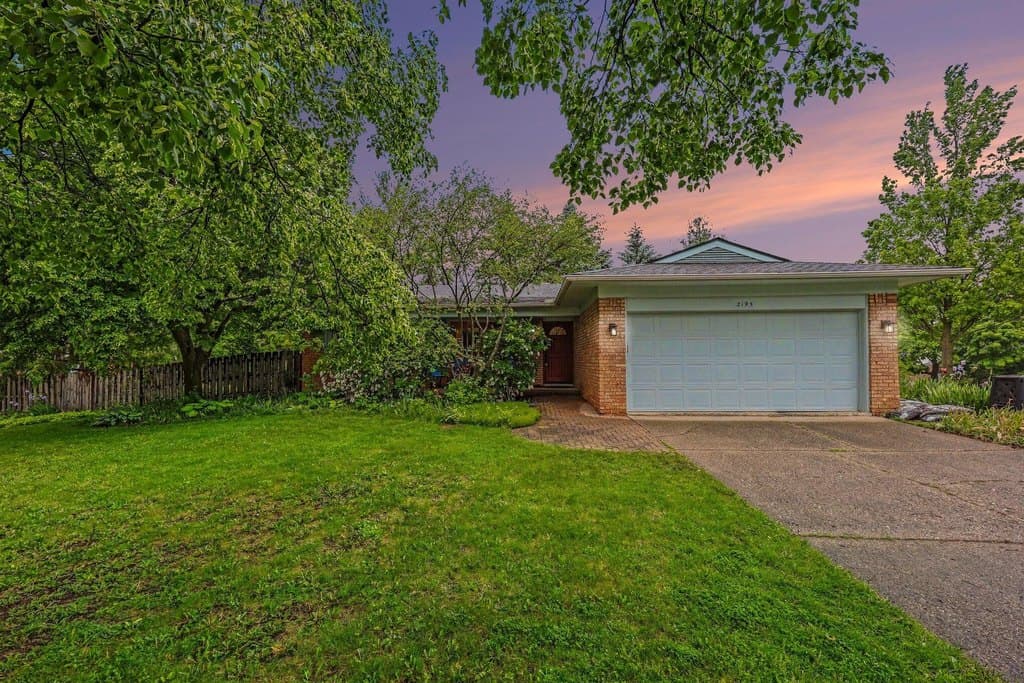 2195 Steeplechase Dr, Ann Arbor