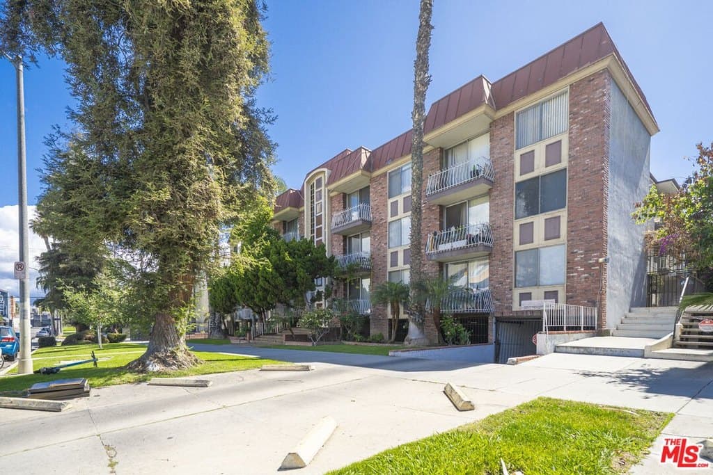 210 S La Fayette Park Pl Apt 102, Los Angeles