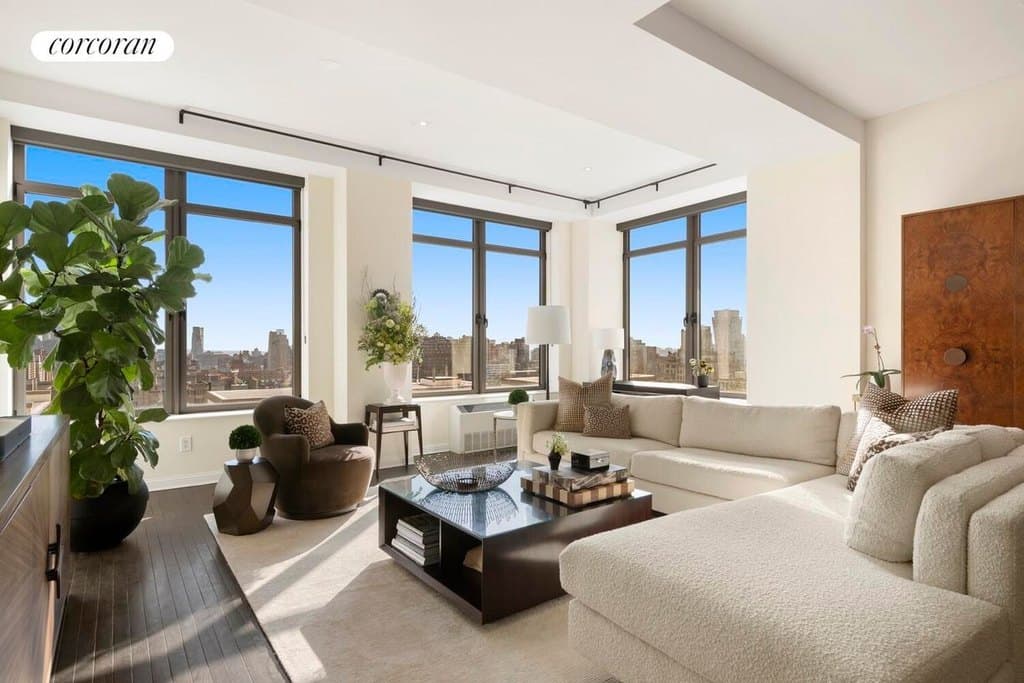 252 Seventh Ave Apt 17B, New York