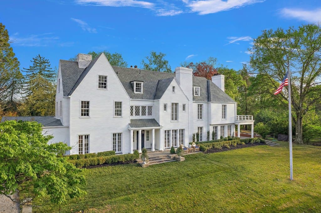 526 Scaife Rd, Sewickley