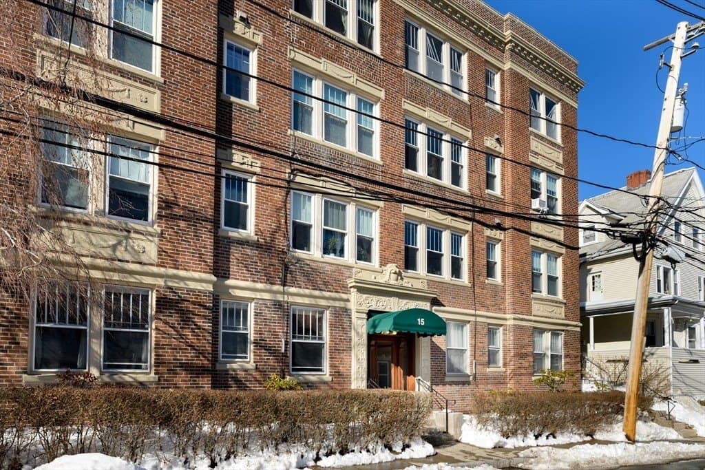 15 Colliston Rd Apt 6