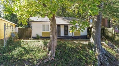 662 Cameron M Alexander Blvd NW