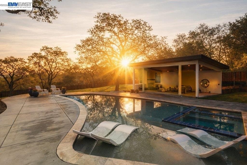 428 Marian Ln, Danville